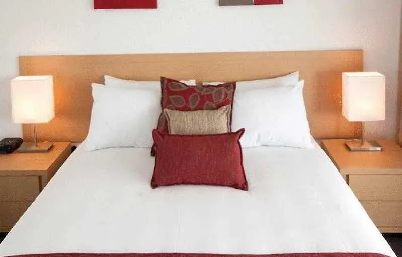 Edge Apartment Hotel Rockhampton Aparthotel