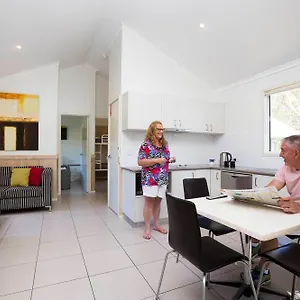 Hotel Kirra Tourist Park