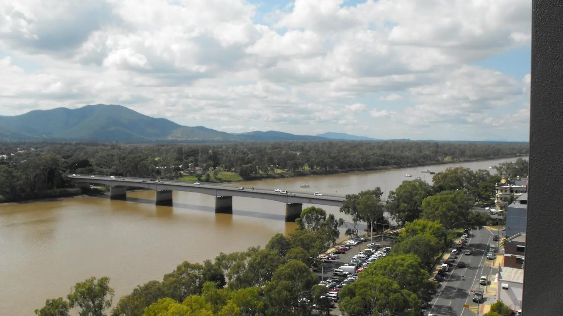 Edge Apartment Hotel Rockhampton 4*,  Avustralya